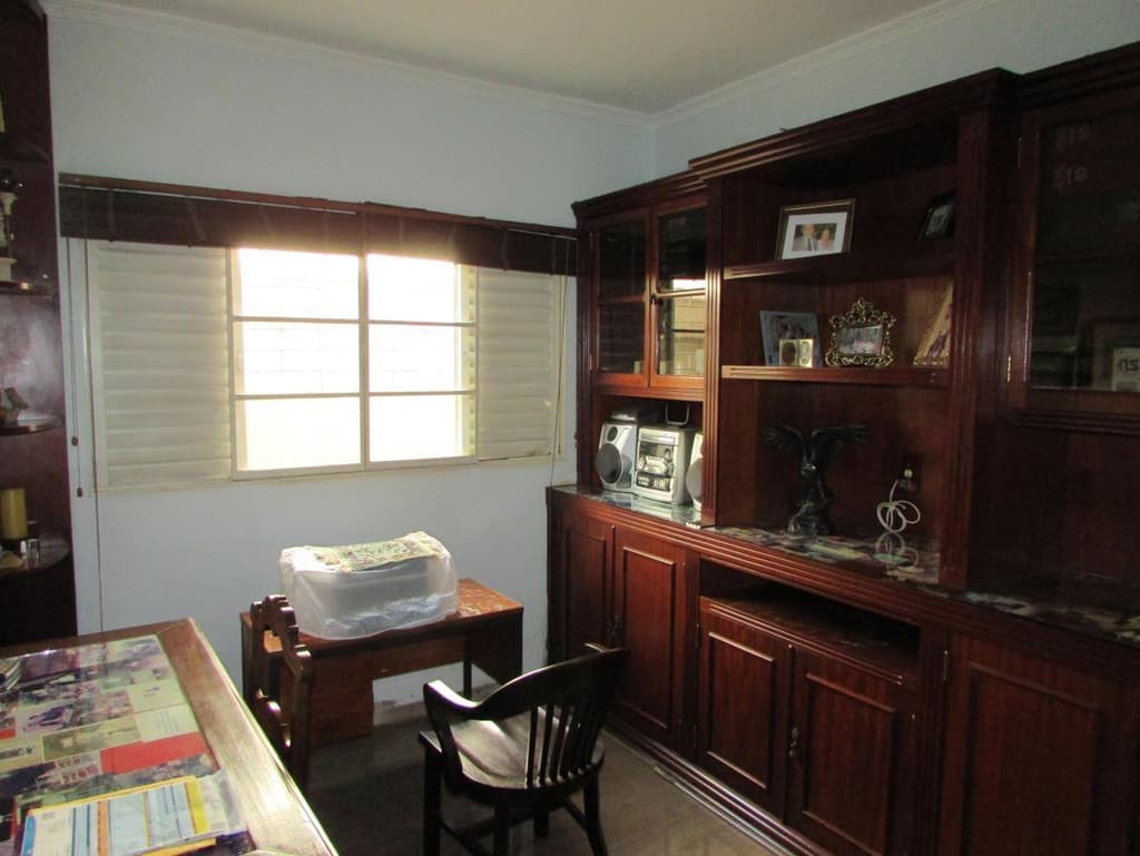Foto 16 de 18: Casa em leilão em Barretos - SP, bairro Bela Vista — Casa, A.T. 242m², A.C. 154m², Celina