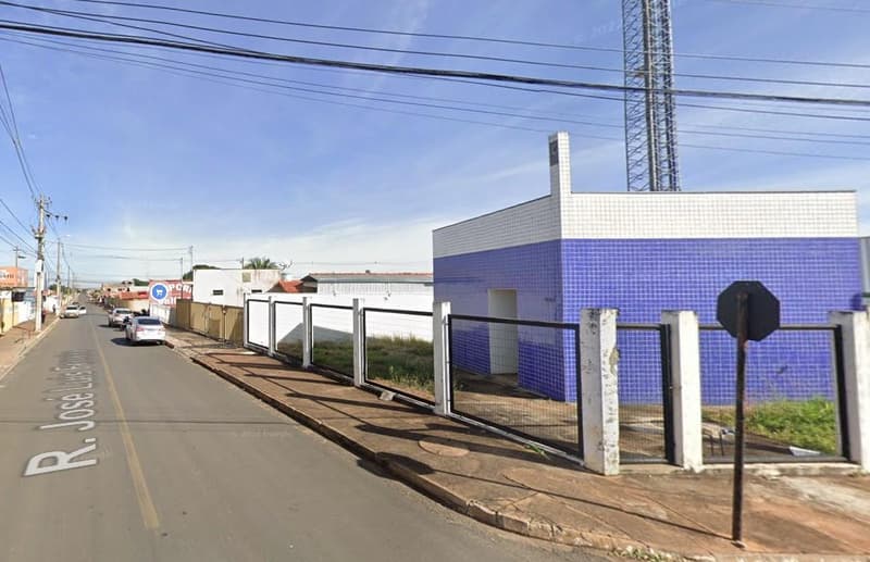 Foto 3 de 3: Terreno em leilão em Patos De Minas - MG — Terreno c/ construção 296m², DESOCUPADO, Novo Horizonte, Patos de Minas/MG