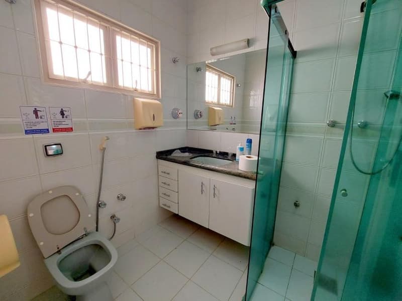 Foto 5 de 11: Comercial em leilão em Jaú - SP, bairro Centro — PRÉDIO RESIDENCIAL, MATRÍCULA 33.028 - RUA JORDANO ZAGO, 75 - CENTRO - JAÚ/SP - ÁREA TOTAL 250,00 m² - ÁREA CONSTRUÍDA 244,48 m²