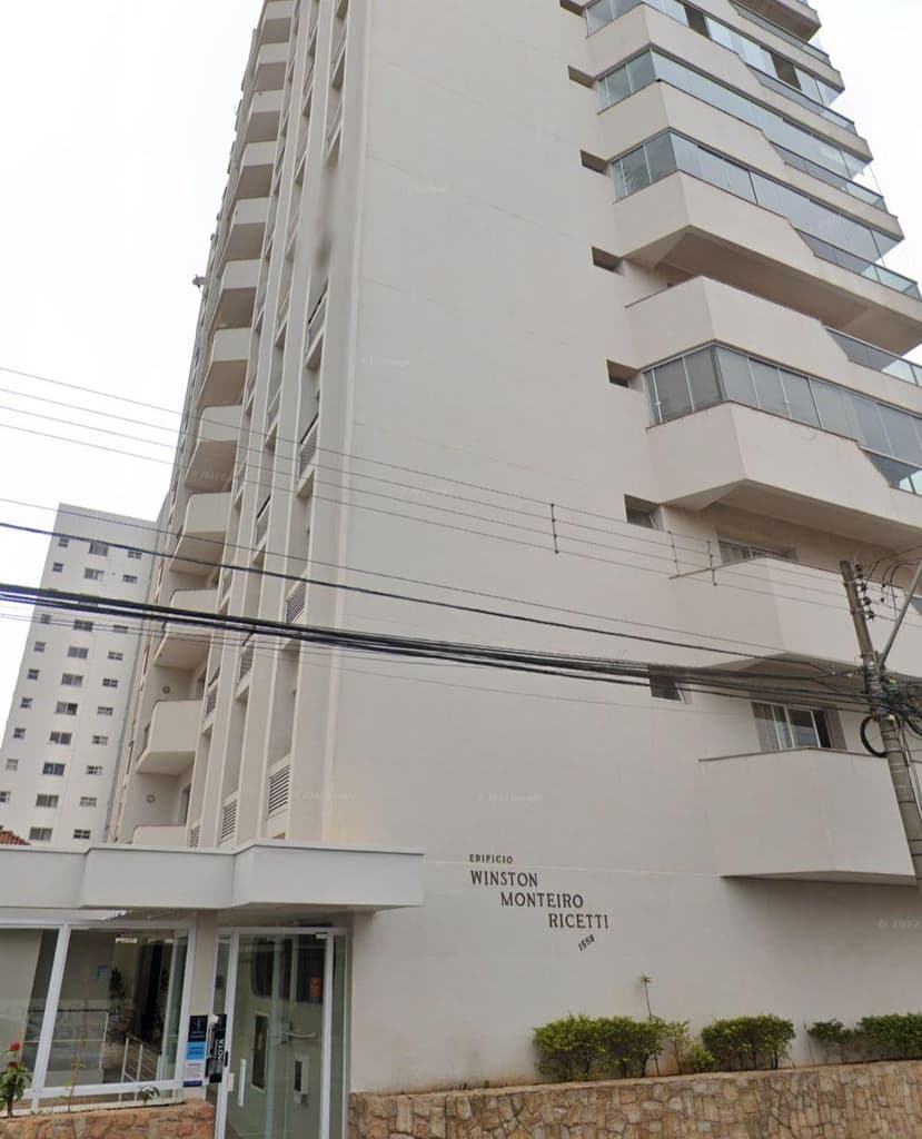 Foto 1 de 3: Apartamento em leilão em São Carlos - SP — Apartamento nº 102, área util de 164,0m², situado no 1º andar, do Edifício "Winston Monteiro Ricetti -à Rua Dona Alexandrina, nº 1.550, São Carlos/SP