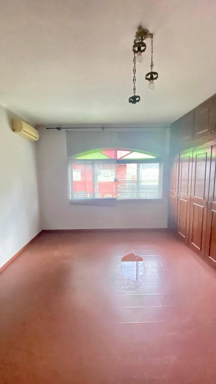 Foto 10 de 19: Casa em leilão em Pouso Alegre - MG, bairro Centro — Casa, Pouso Alegre / MG