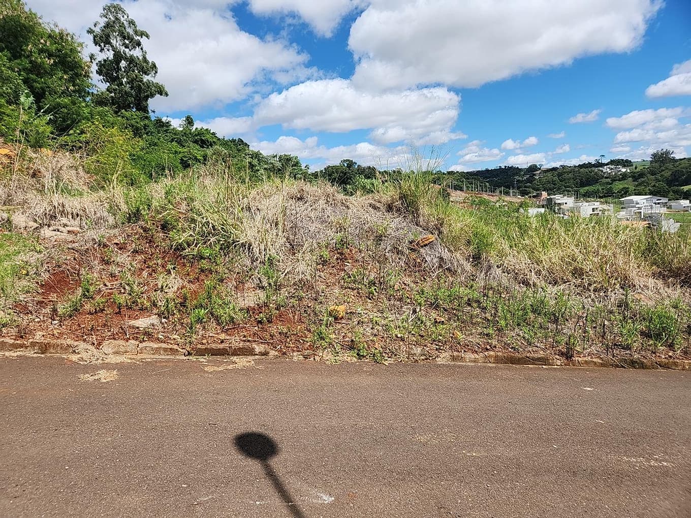 Foto 4 de 6: Terreno em leilão em Dois Vizinhos - PR — LOTE URBANO Nº 14 DA QUADRA Nº 06 LOCALIZADO NO LOTEAMENTO REALIZE III EM DOIS VIZINHOS/PR - ÁREA DE 2.159,96M²