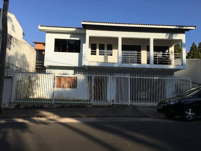 Foto 4 de 8: Casa em leilão em Águas De São Pedro - SP, bairro Centro — Casa 249,64m² com Terreno 610m² | Águas de São Pedro-SP | Centro - Financiamento até 420 Meses!