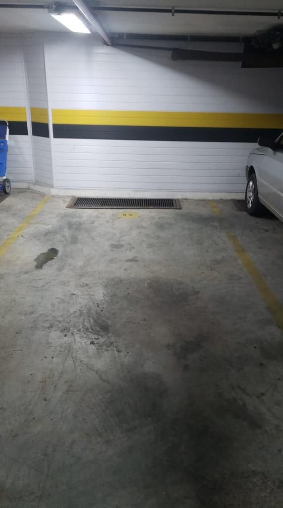 Foto 5 de 9: Terreno em leilão em Curitiba - PR — KITINETE 16: com área construída privativa no pavimento com 34, 32m2 e vaga de garagem n°02