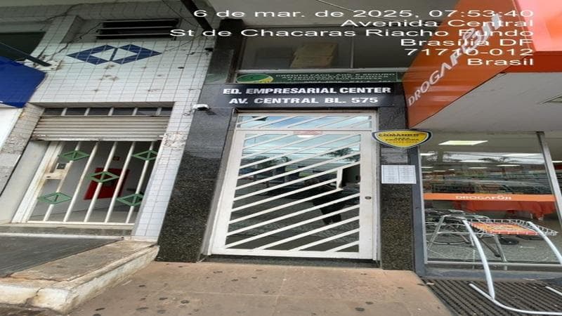Comercial em leilão em Brasília - DF, bairro Núcleo Bandeirante — SALA COMERCIAL| A.T. 24,04 M² | A.P. 21,53 M² | A.C. 2,51 M² | SETOR AVENIDA CENTRAL DO NÚCLEO BANDEIRANTE EM BRASÍLIA/DF - LEILÃO EMPRESARIAL SISTÊMICO SICREDI