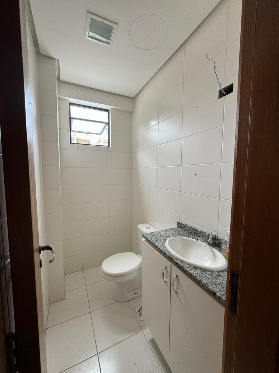 Foto 13 de 23: Comercial em leilão em Porto Alegre - RS, bairro Menino Deus — Sala comercial, Desocupado, 32.0 m2, PORTO ALEGRE / RS