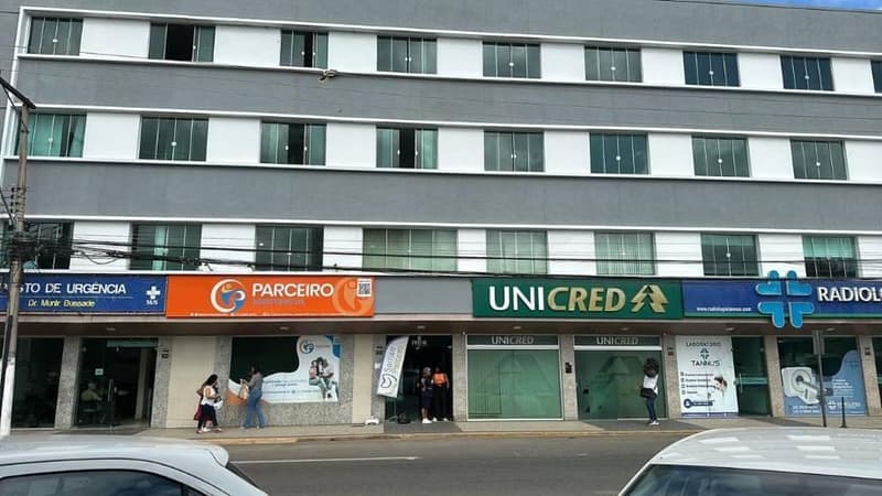 Foto 1 de 5: Comercial em leilão em Itaperuna - RJ, bairro Centro — Sala comercial, Itaperuna / RJ