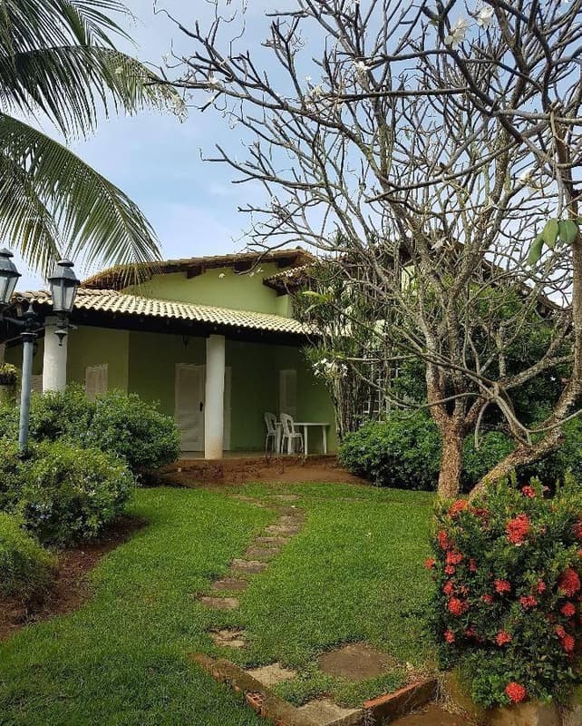 Foto 6 de 17: Casa em leilão em Camaçari - BA, bairro Centro — Casa 301m² com Terreno 1324m² | Camaçari-BA | Centro | Oportunidade Única - Próx. ao Boulevard Shopping Camaçari e Atacadão - Financiamento até 420 Meses!
