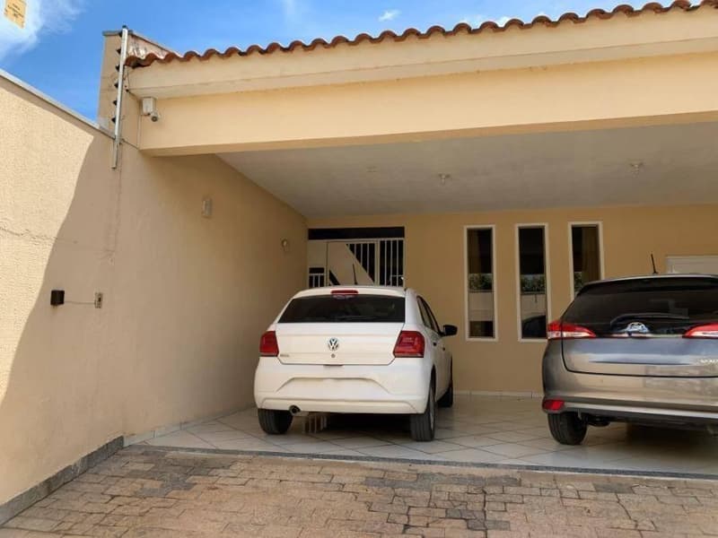 Foto 1 de 13: Casa em leilão em Cuiabá - MT, bairro Jardim Itália — Casa, Cuiabá / MT