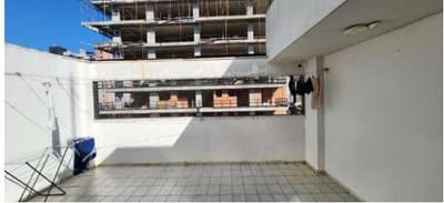 Foto 3 de 6: Apartamento em leilão em Curitiba - PR, bairro Bigorrilho — Prédio com 4 pavimentos e subsolo, apartamentos com cerca de 52m² cada. Com a área de 774,98m². Localizado na Rua Desembargador Motta 2737, Bigorrilho, Curitiba/PR (Edifício Montreal).
