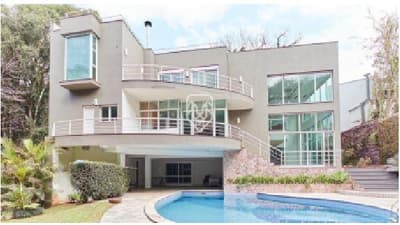 Foto 3 de 4: Casa em leilão em Curitiba - PR, bairro São João — Área nº 23 do Condomínio Village Saint Moritz com 1.050,00m² e área construída de 883,66m². Localizado na Avenida Fredolin Wolf, 3833, São João, Curitiba/PR.