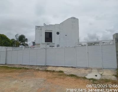 Foto 1 de 9: Casa em leilão em Conde - PB — Casa 233m², 2 dormitórios, Conde/PB - Ocupada