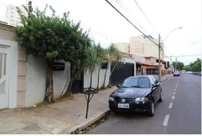 Foto 5 de 44: Casa em leilão em Araçatuba - SP — IMOVEL - CASA RESIDENCIAL e/ou COMERCIAL localizada no Bairro Higienópolis na cidade de Araçatuba/SP