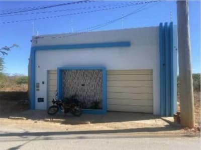 Foto 1 de 2: Casa em leilão em Irecê - BA — Casa 192m², Asa Sul, em Irecê/BA - Ocupada
