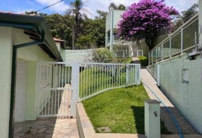 Foto 35 de 47: Casa em leilão em Santana De Parnaíba - SP — Chácara de alto padrão com 5 suítes e Área total de 5.381 m² | 43% abaixo da avaliação | Santana de Parnaíba/SP