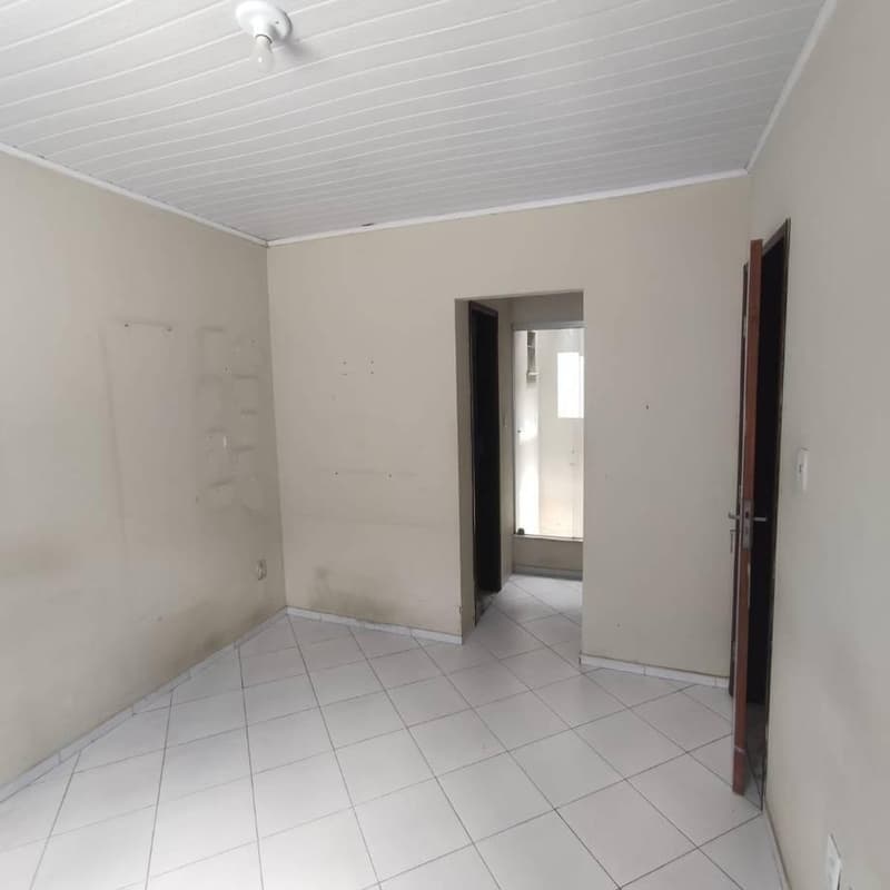 Foto 5 de 16: Casa em leilão em Feira De Santana - BA, bairro Conceição — Casa, Desocupado, Feira De Santana / BA (42% abaixo da avaliação)