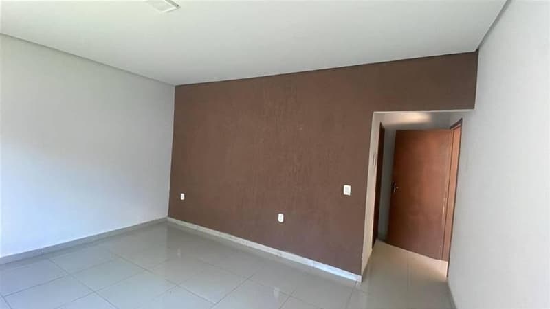 Foto 8 de 10: Casa em leilão em Quirinópolis - GO, bairro Talismã — Casa, Quirinópolis / GO