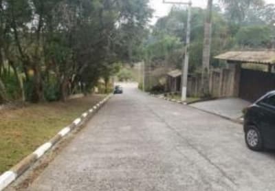 Foto 6 de 7: Casa em leilão em Cotia - SP, bairro Bosque dos Pires — 02 Casas com 1078m² com Terreno de 3.400m², no Condomínio Colonial Village, Bosque dos Pires em Cotia/SP.