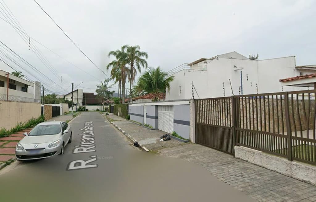 Foto 2 de 2: Casa em leilão em Guarujá - SP, bairro Jardim Virgínia — Casa 398m², Jardim Virgínia, Guarujá/SP