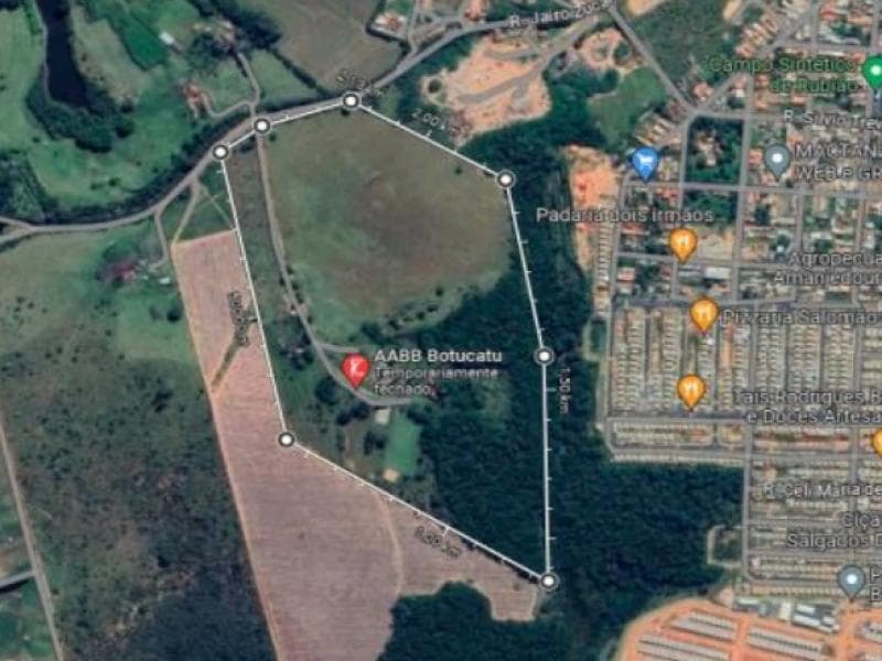 Terreno em leilão em Botucatu - SP — Outros, Desocupado, Botucatu / SP