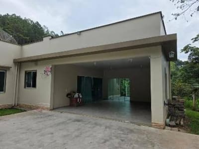 Foto 6 de 33: Casa em leilão em Presidente Getúlio - SC — Casa 239m² com Terreno 1125m² || DESOCUPADA || Presidente Getúlio-SC | Niterói - 3 Dorms, 3 Banheiros - Financiamento até 420 Meses!