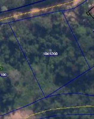Foto 2 de 3: Terreno em leilão em Espírito Santo Do Pinhal - SP — LOTE DE TERRENO DE 1.880,00 m² NO LOTEAMENTO AGRESTE EM ESPÍRITO SANTO DO PINHAL/SP