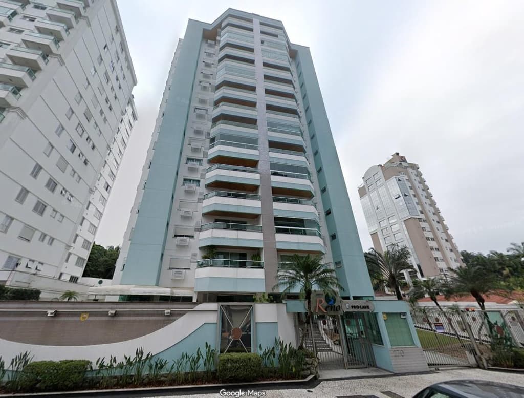 Apartamento em leilão em Blumenau - SC, bairro Ponta Aguda — Parte Ideal (50%) Apartamento Ed. Residencial Reno, A.P. 169,25m², Blumenau/SC
