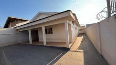Foto 1 de 13: Casa em leilão em Matão - SP, bairro Jardim Alvorada — Casa, Matão / SP