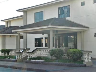 Foto 11 de 12: Apartamento em leilão em Uberaba - MG, bairro São Benedito — Hotel