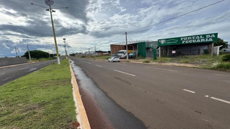 Foto 4 de 7: Casa em leilão em Chapadão Do Sul - MS, bairro Jardim Esplanada I — CASA RESIDENCIAL | A.T. 301,60 M² E A.C 135,08 M² BAIRRO JARDIM ESPLANADA I | CHAPADÃO DO SUL/MS