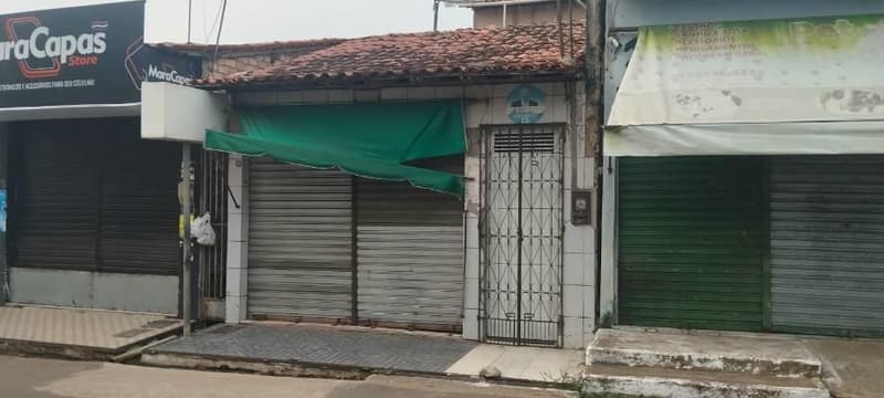 Foto 1 de 11: Casa em leilão em Alto Alegre Do Pindaré - MA, bairro Centro — Casa 224m² com Terreno 224m² | Alto Alegre do Pindaré-MA | Centro - 4 Dormitórios, Piscina e Escritório - Financiamento até 420 Meses!