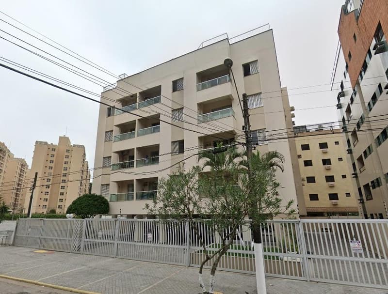 Foto 1 de 2: Apartamento em leilão em Guarujá - SP — Apto. 179m², Jardim Três Marias, em Guarujá/SP - Ocupado