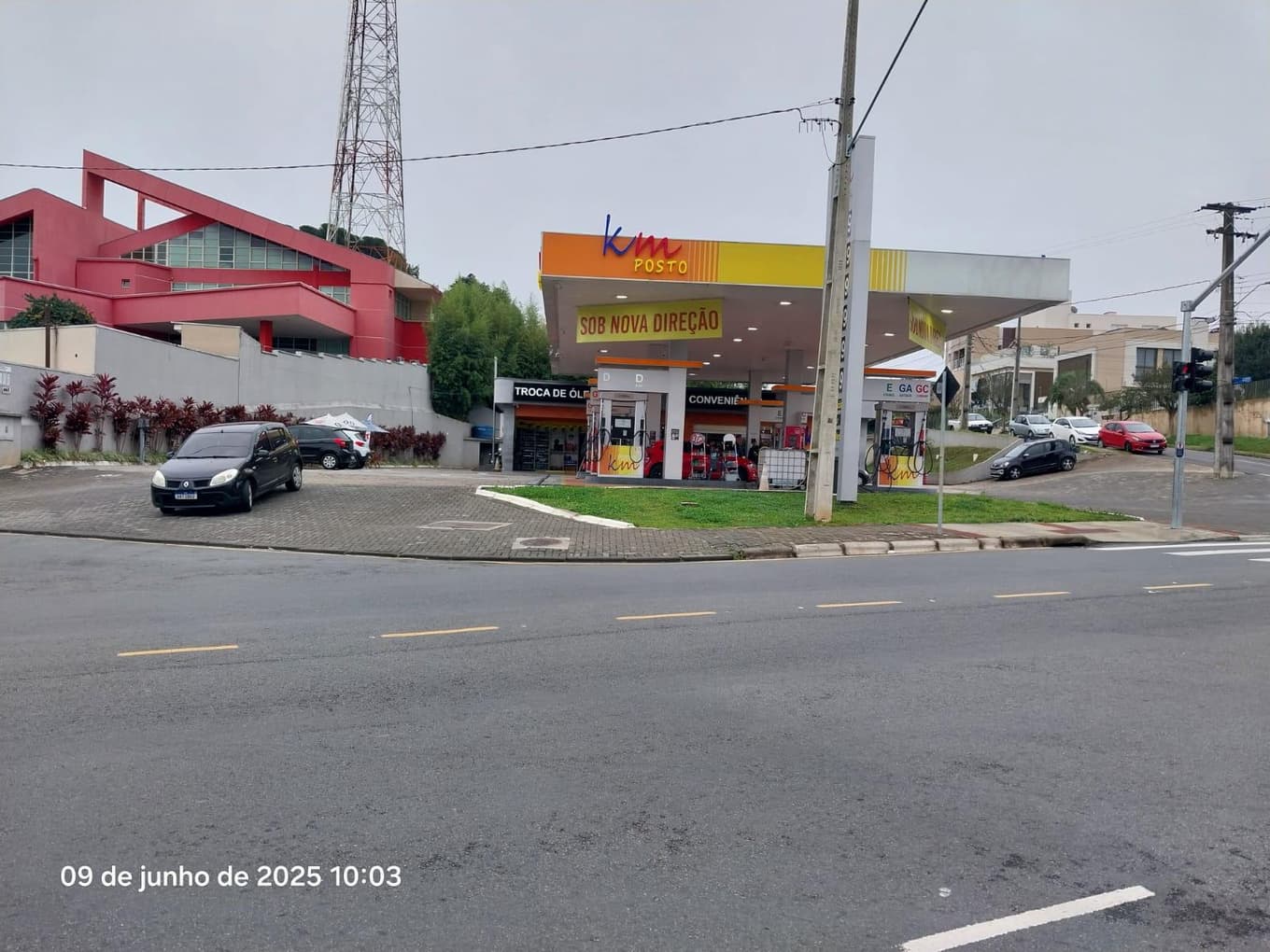 Foto 20 de 59: Comercial em leilão em Curitiba - PR, bairro Vista Alegre — Posto de Combustível com área de terreno total de 3.126,40m², benfeitorias de área total de 477,00m², localizado na Rua Miguel Tschennerl, 47, Vista Alegre, Curitiba/PR