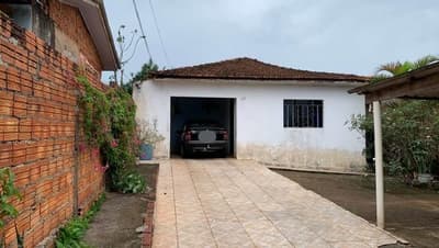 Terreno em leilão em Apucarana - PR — Terreno com área de 408m² e 1 Casa de 90m² - Apucarana/PR