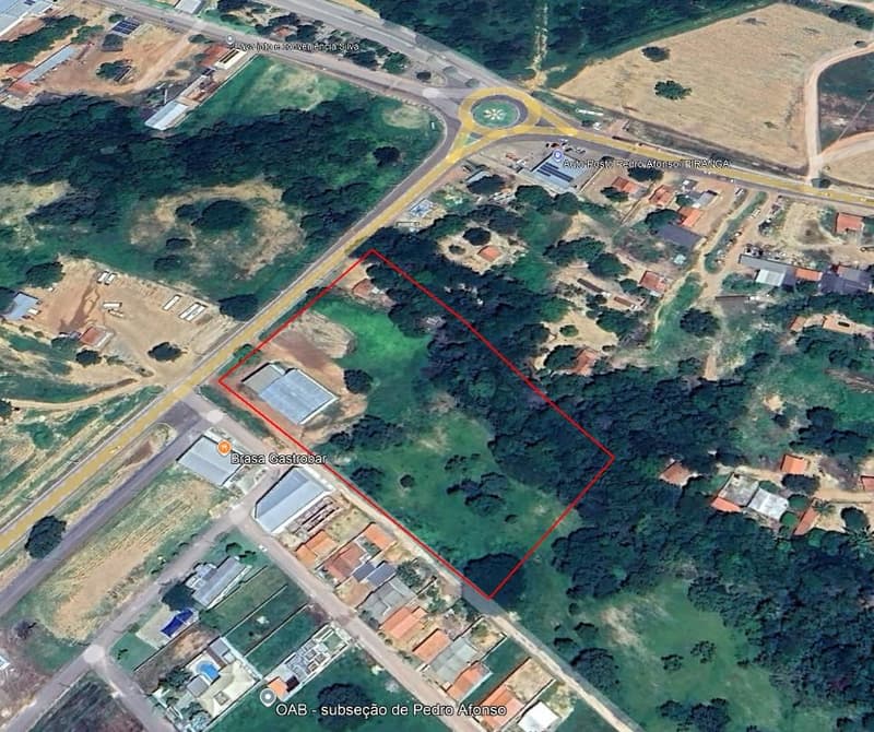 Terreno em leilão em Pedro Afonso - TO — Terreno 24.794m² com Sala Comercial com Galpão | Pedro Afonso/TO | Frente para TO-010 e Córrego Perfumes: Ideal para Loteamento ou Logística.