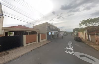 Foto 3 de 5: Casa em leilão em Casa Branca - SP — (1/8) Casa, A.T. m², A.C. m², Centro (Direitos)