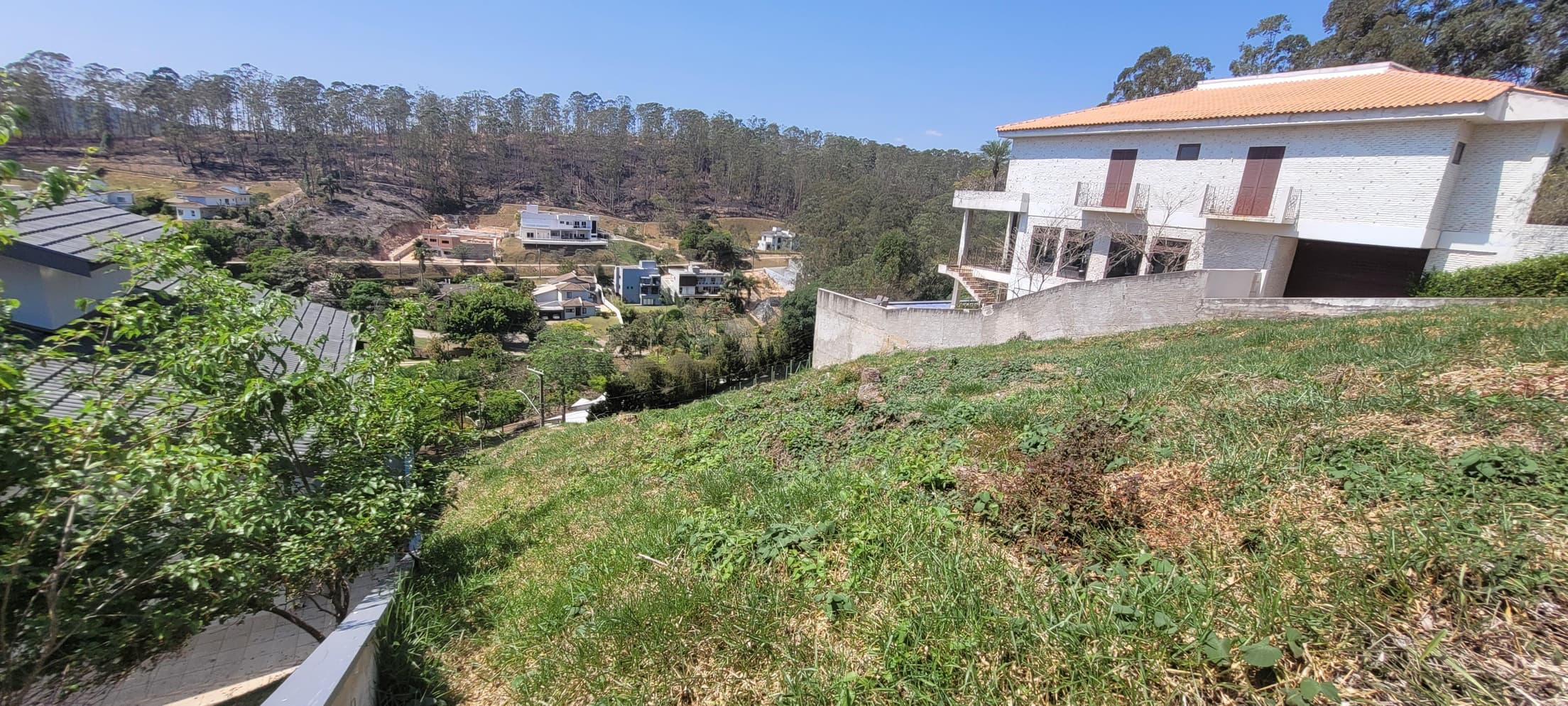 Foto 13 de 19: Terreno em leilão em Jundiaí - SP — Terreno Desocupado 1.024m² em Condomínio Fechado em Cajamar/SP