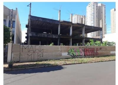 Comercial em leilão em Ribeirão Preto - SP — PRÉDIO RESIDENCIAL - CONSTRUÇÃO - FRAÇÃO IDEAL de 68,217% - Jardim Irajá em Ribeirão Preto/SP