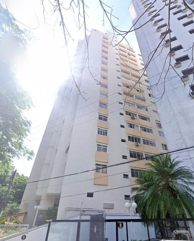 Apartamento em leilão em Guarujá - SP — Apto 46m², Pitangueiras, em Guarujá/SP - Ocupada
