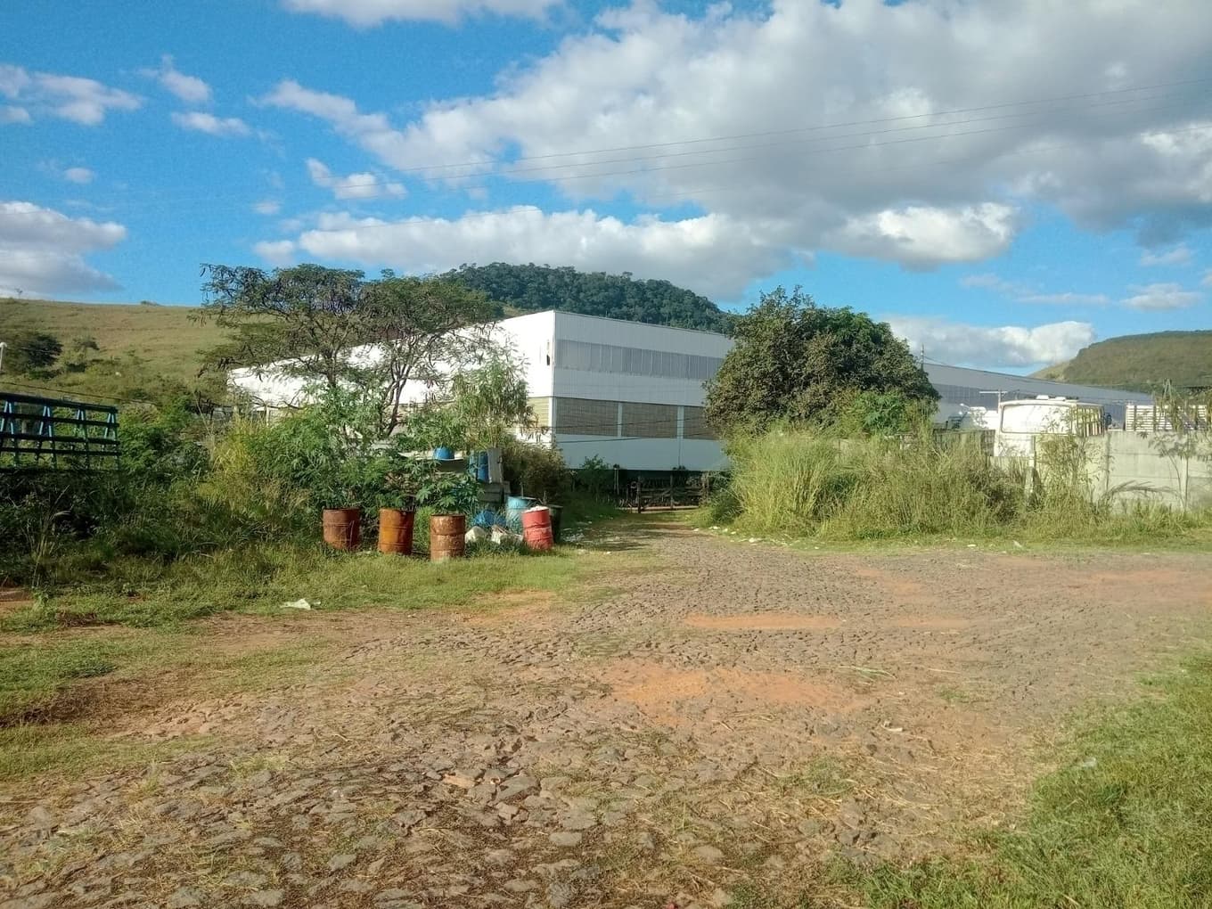 Foto 2 de 61: Terreno em leilão em Muriaé - MG, bairro Sofocó — IMÓVEL URBANO COM ÁREA TOTAL DE 48.206,32 m2- Em MURIAÉ/MG