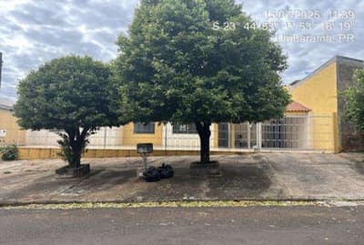 Casa em leilão em Umuarama - PR, bairro Zona Iv — IMÓVEL RESIDENCIAL COM ÁREA TOTAL DE 277,37 M2 - UMUARAMA/PR