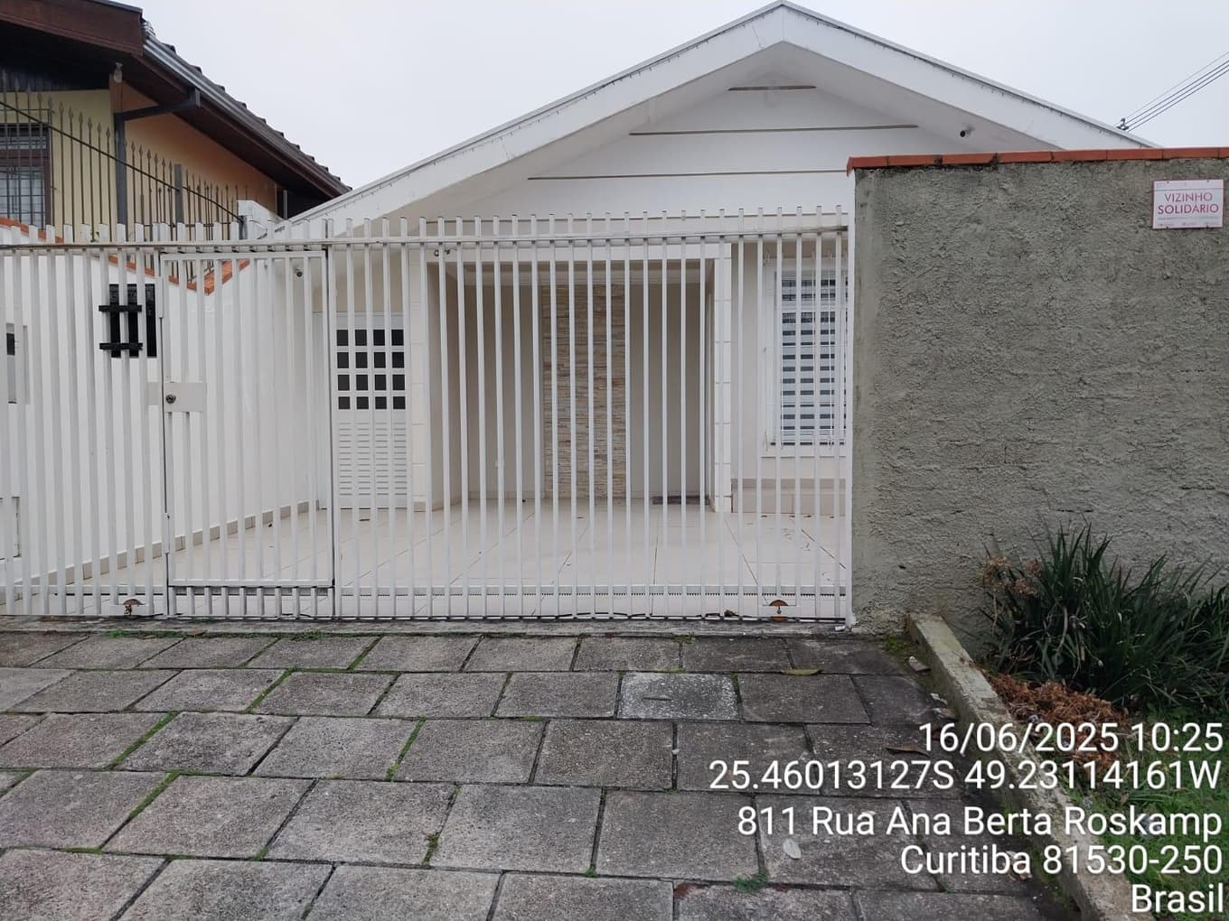 Foto 2 de 17: Casa em leilão em Curitiba - PR, bairro Jardim das Américas — Casa com área de 230m² e terreno com área de 408m², Jardim das Américas, Curitiba/PR