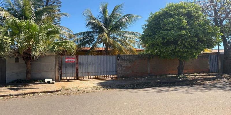 Foto 1 de 6: Terreno em leilão em Presidente Prudente - SP, bairro Jardim Regina — Imóvel Residencial, A.T. 286m², A.C. 57m², 1 dorm., 2 vagas, Jardim Regina