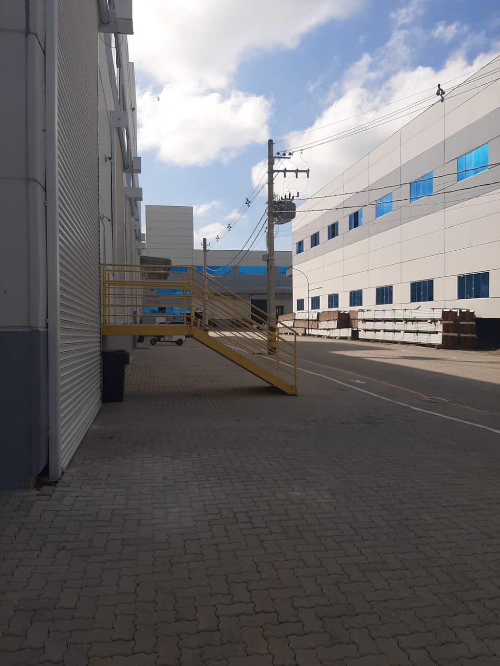Foto 3 de 5: Comercial em leilão em Itajaí - SC, bairro Canhanduba — Galpão Logístico com 1250m² - Itajaí - SC