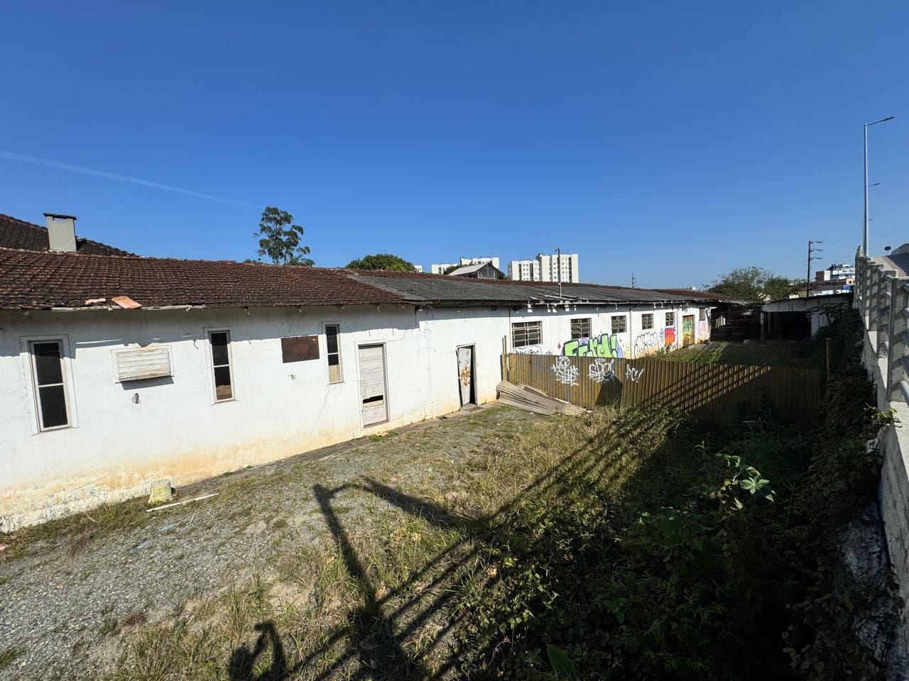 Foto 3 de 6: Terreno em leilão em Joinville - SC — Terreno com A.T. 775m², Joinville/SC