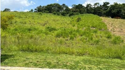 Foto 1 de 2: Terreno em leilão em Santana De Parnaíba - SP — Terreno com 500,04 m² no Residencial e Comercial Serra do Sol, Santana de Parnaíba/SP
