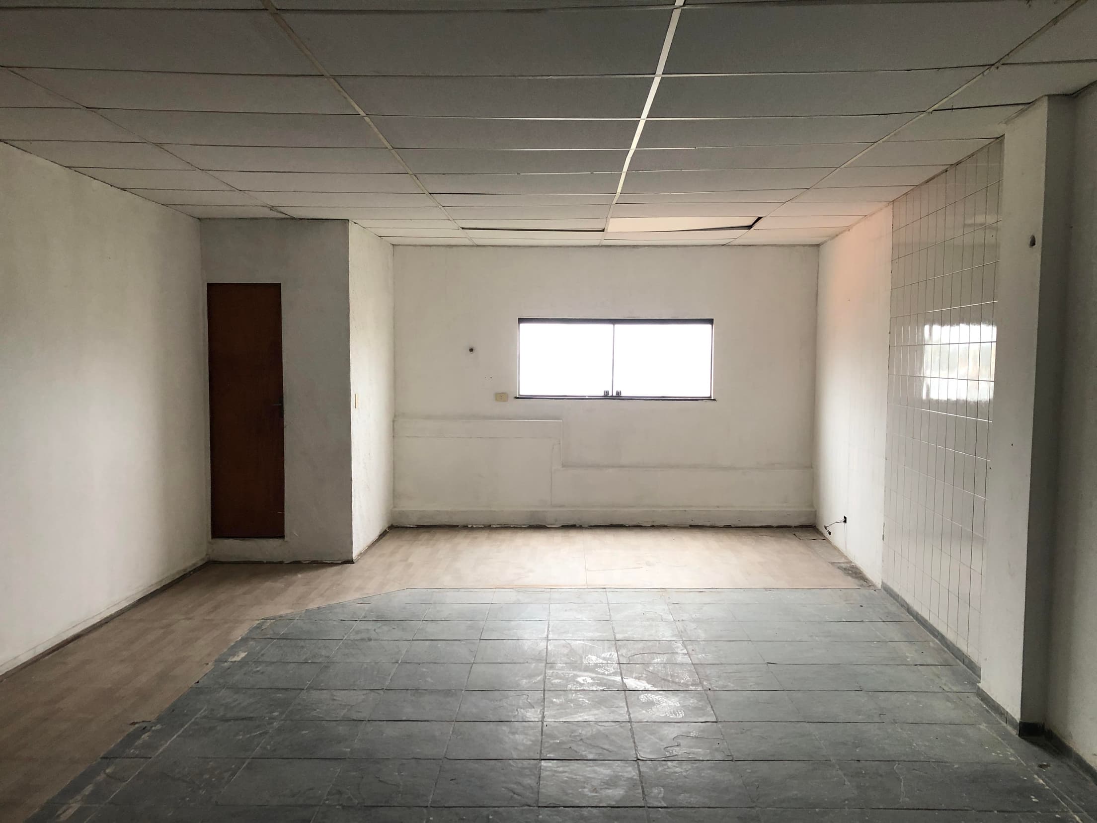 Foto 34 de 50: Comercial em leilão em Santo André - SP, bairro Vila Alto de Santo André — Imóvel 606m² | Vila Alto de Santo André/SP | Esquina Estratégica na Av. Martim Francisco! Ideal p/ Comércio