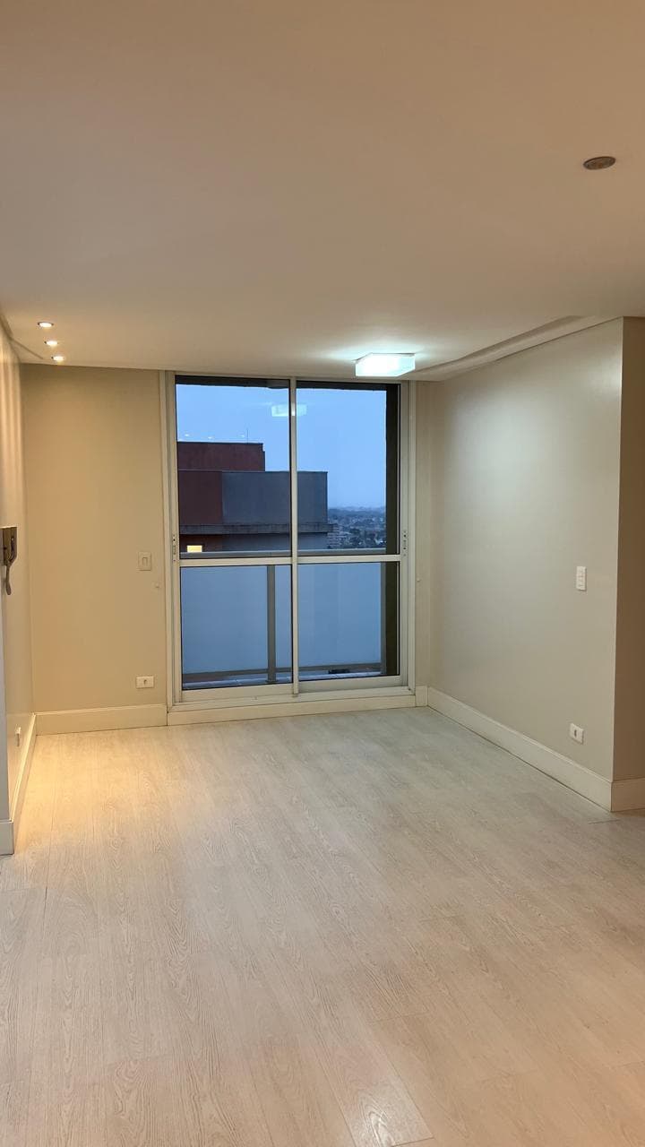 Foto 7 de 19: Apartamento em leilão em Curitiba - PR, bairro Capão Raso — Apartamento 3 Quartos c/ Suíte e 2 Vagas 77,68 m² Capão Raso Curitiba/PR