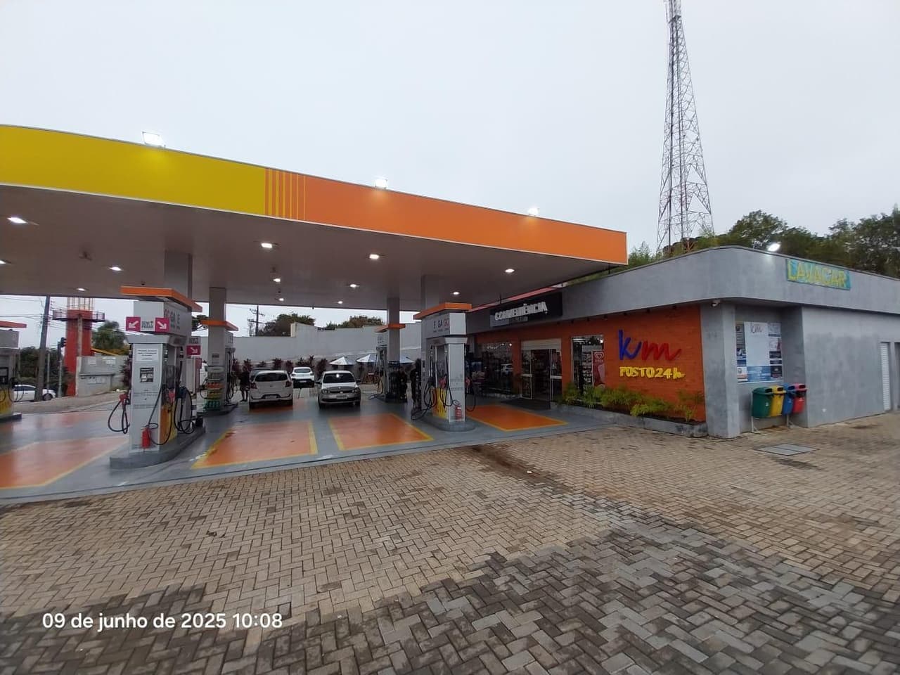 Foto 26 de 59: Comercial em leilão em Curitiba - PR, bairro Vista Alegre — Posto de Combustível com área de terreno total de 3.126,40m², benfeitorias de área total de 477,00m², localizado na Rua Miguel Tschennerl, 47, Vista Alegre, Curitiba/PR