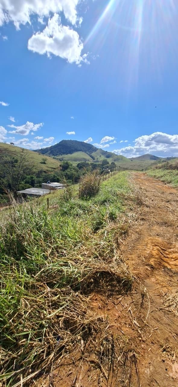 Foto 2 de 13: Terreno em leilão em Muriaé - MG, bairro Vila Conceição — TERRENO URBANO COM ÁREA TOTAL DE 1.688,82 m² - MURIAÉ/MG